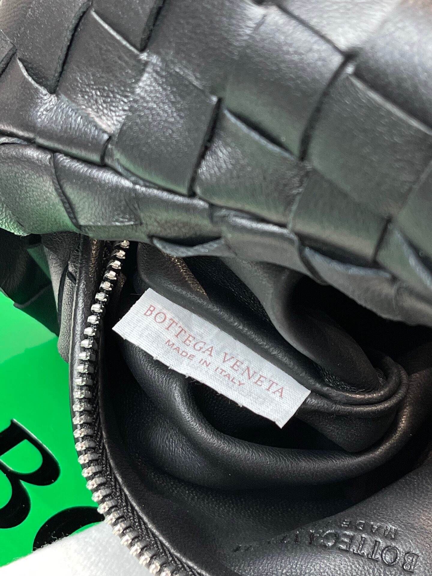 21032759_detail_8