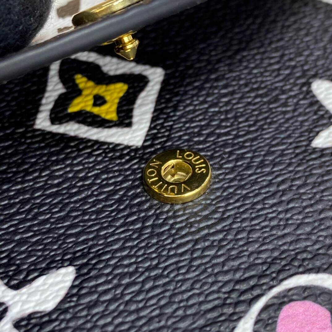 21102132216_detail_5