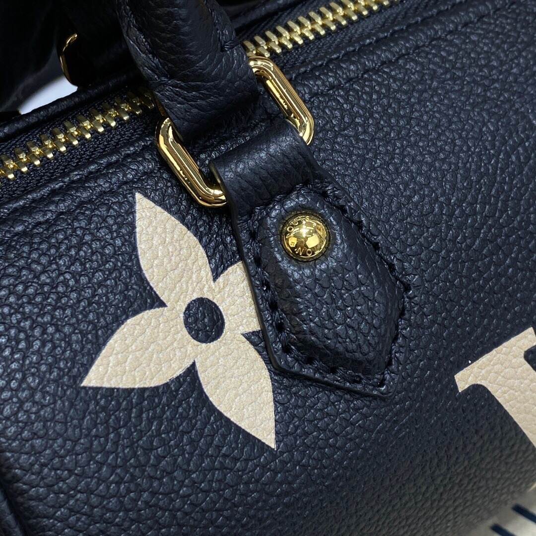 22011332_detail_4