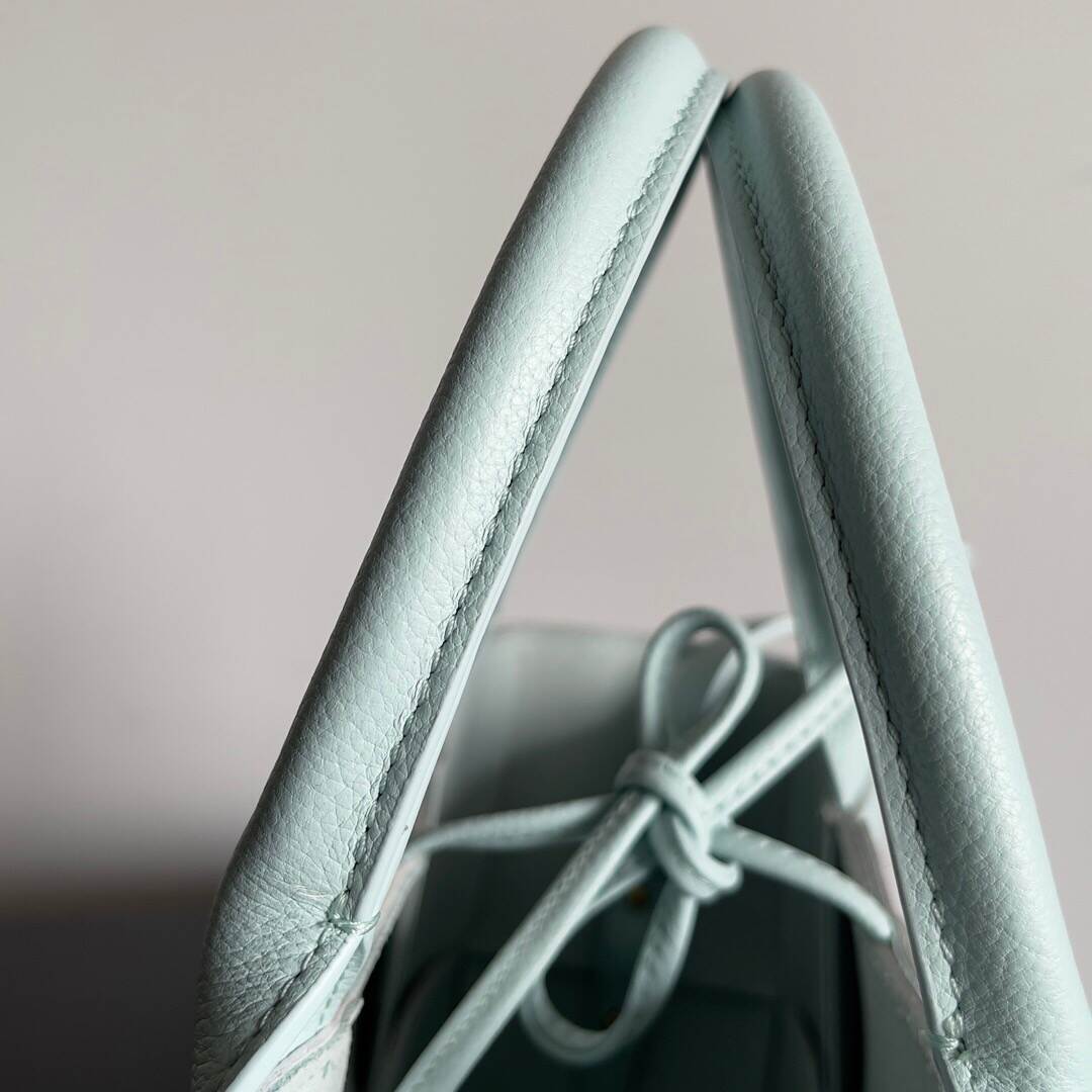 22121759_detail_3