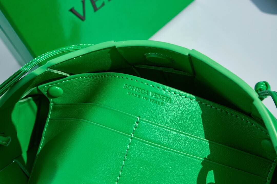 23080959_detail_7