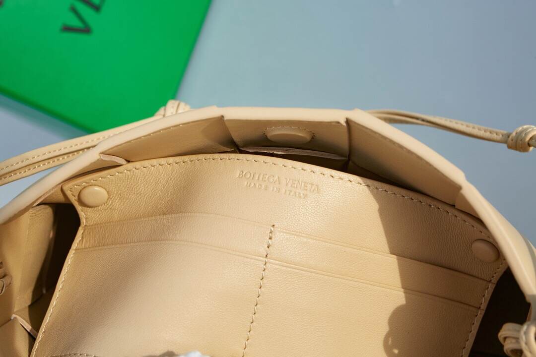 23080959_detail_7