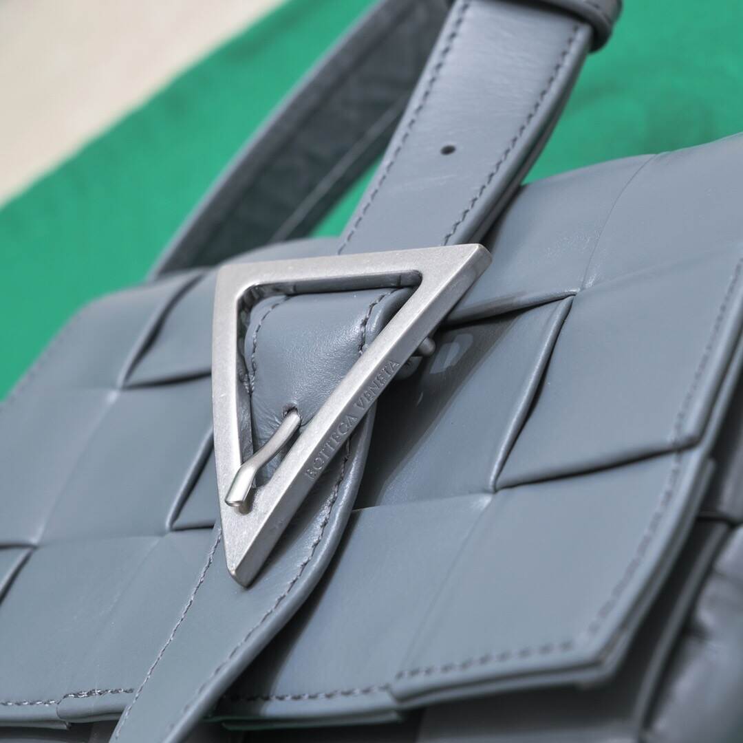 23082659_detail_4