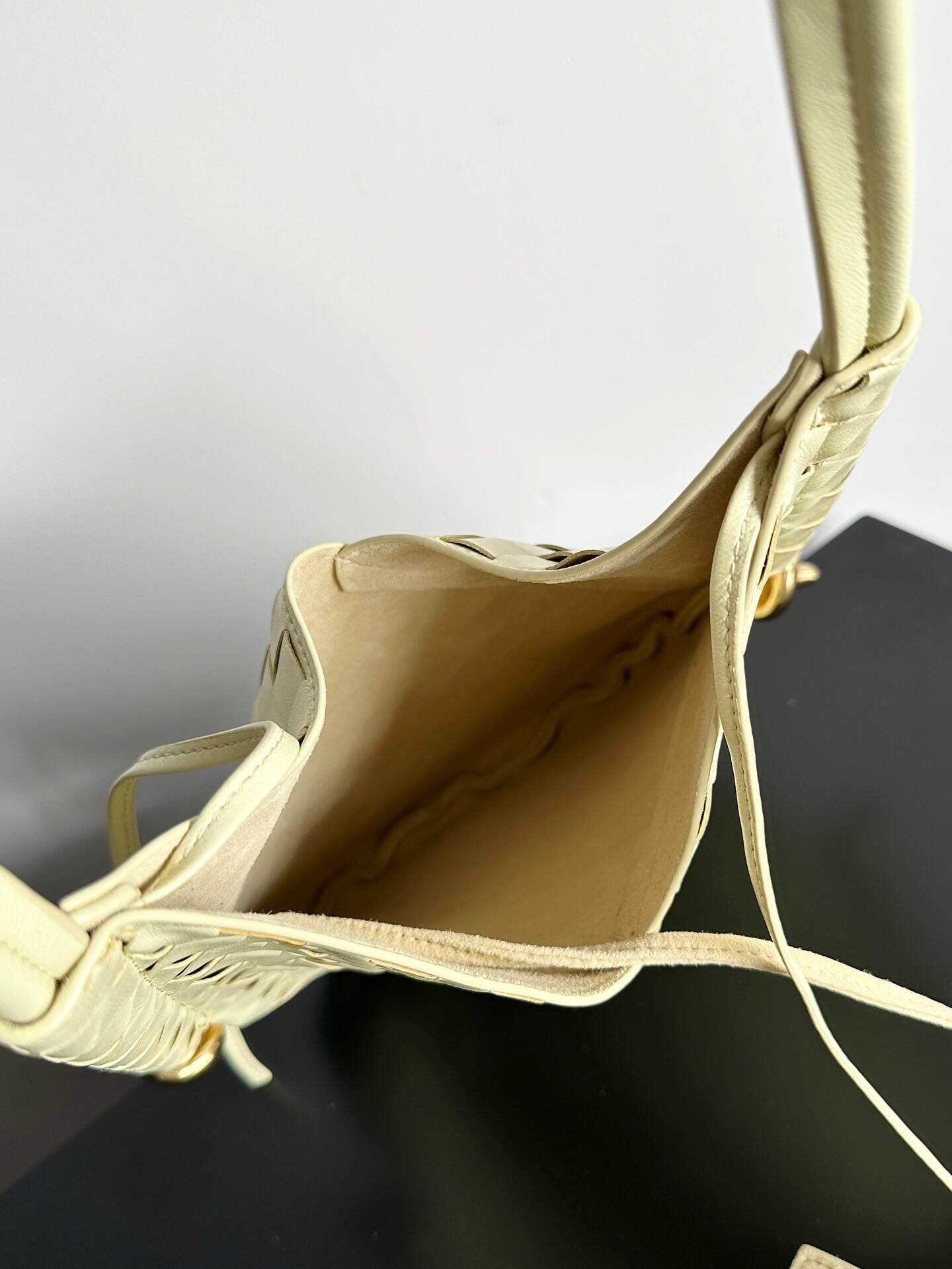 23082659_detail_7