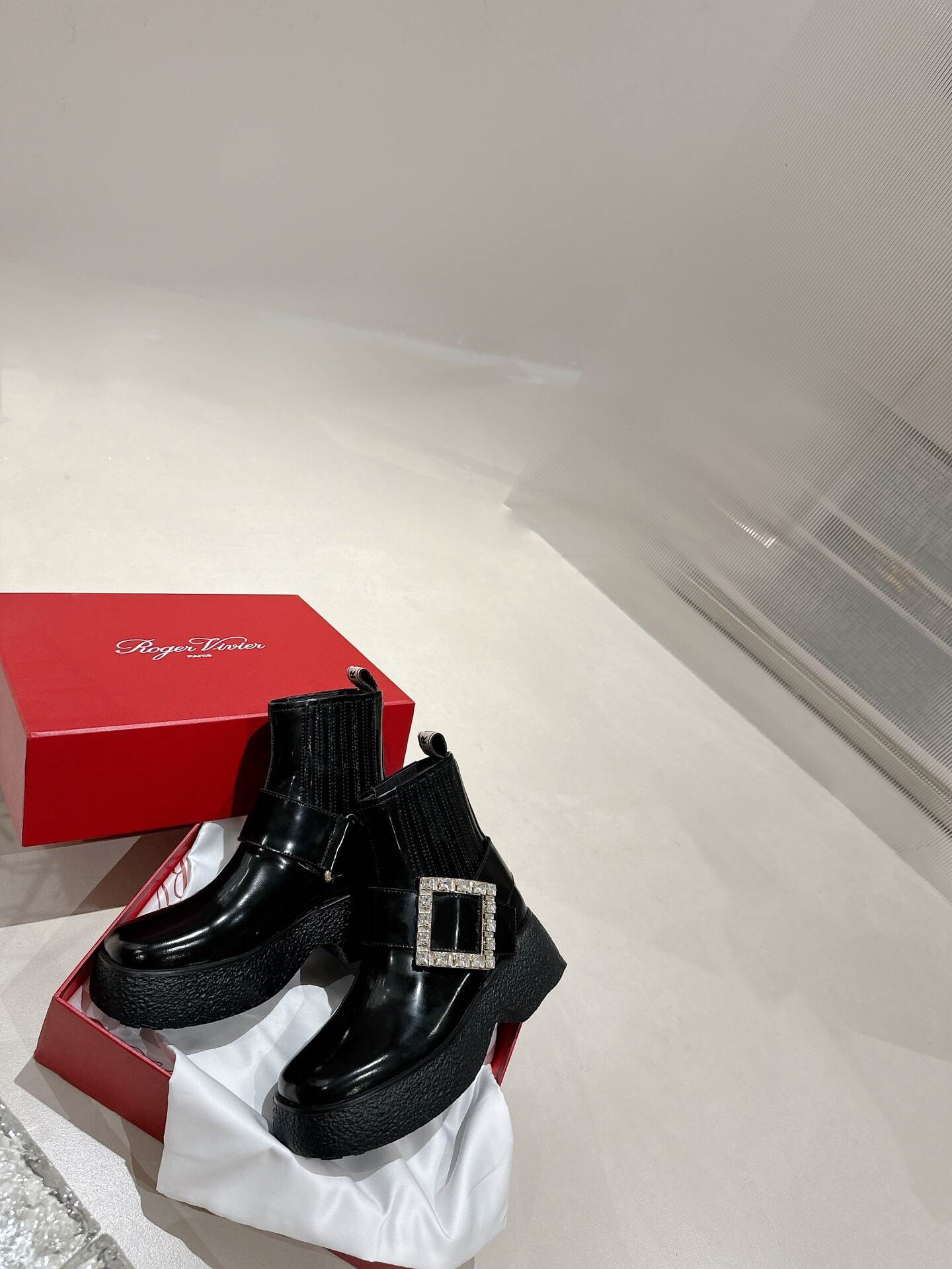 23120419_detail_3
