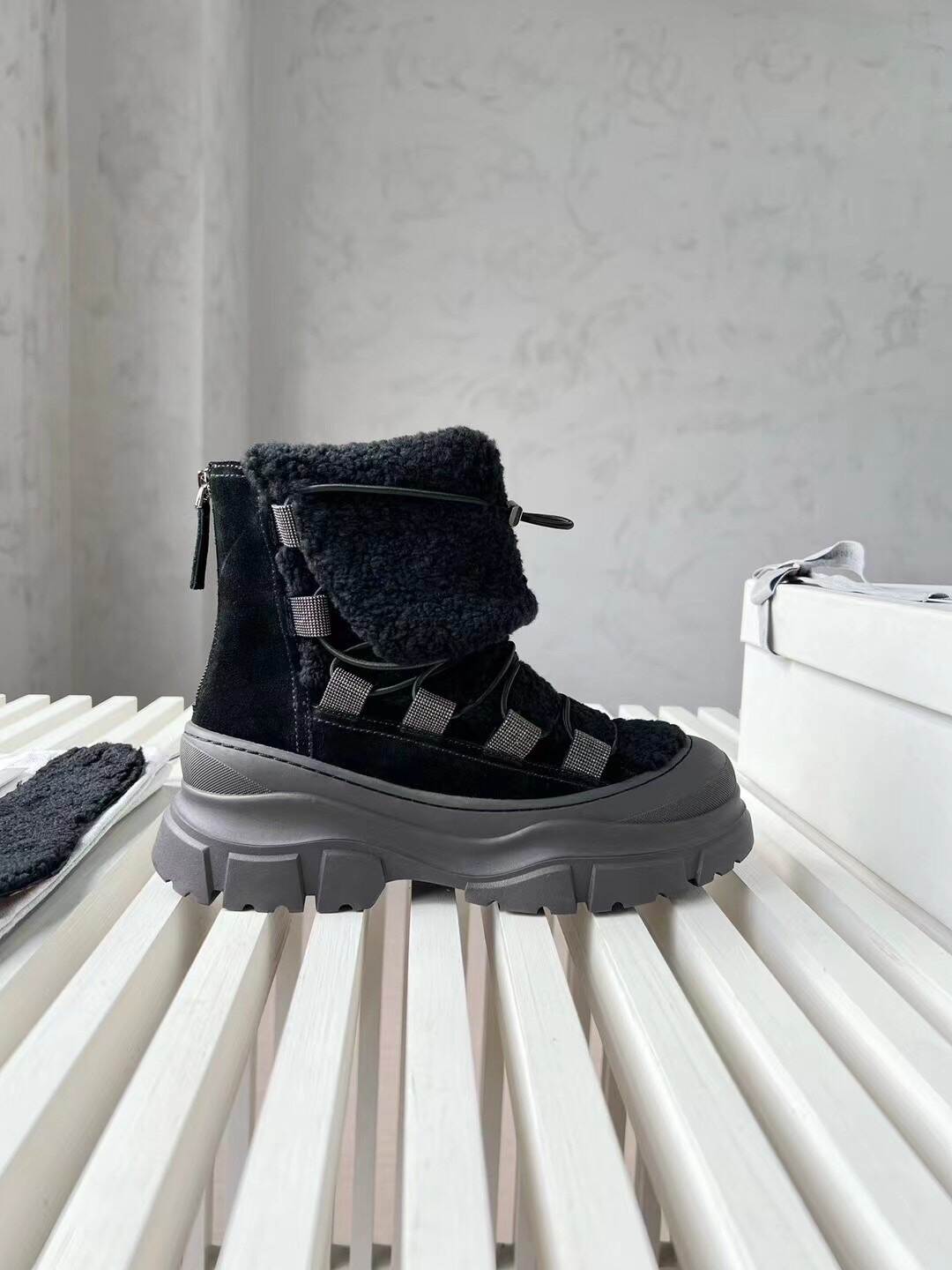 23121419_detail_1
