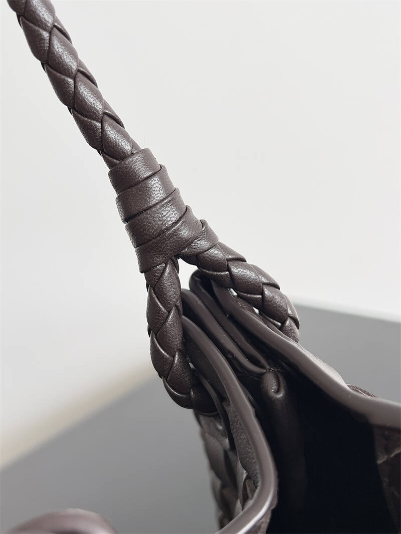 24083059_detail_5