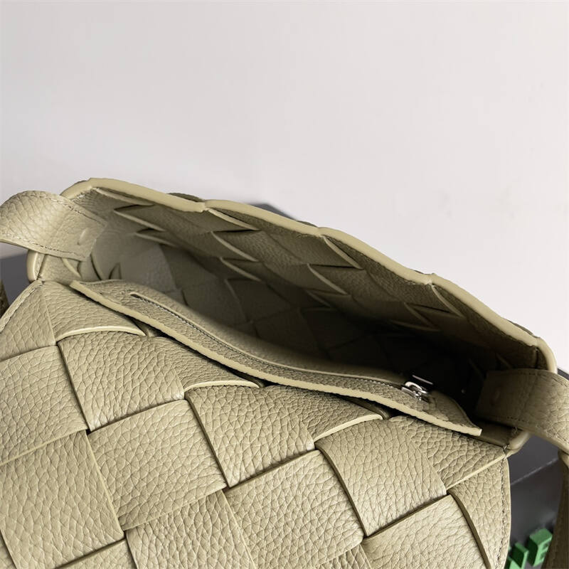 24112859_detail_5