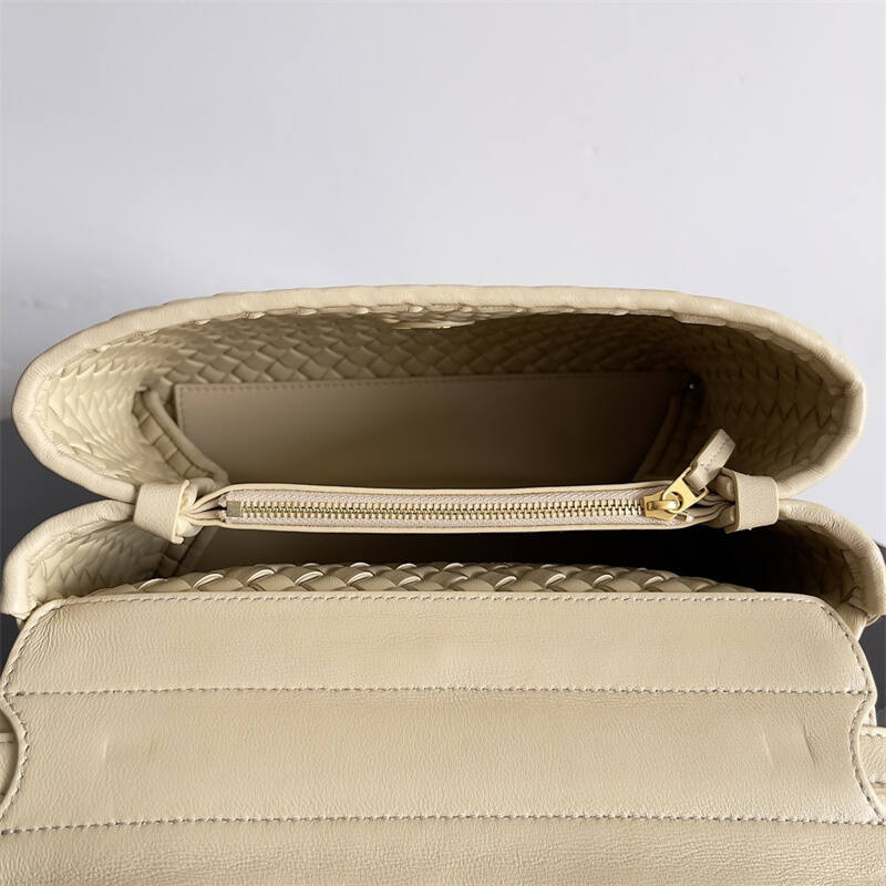 24112959_detail_6