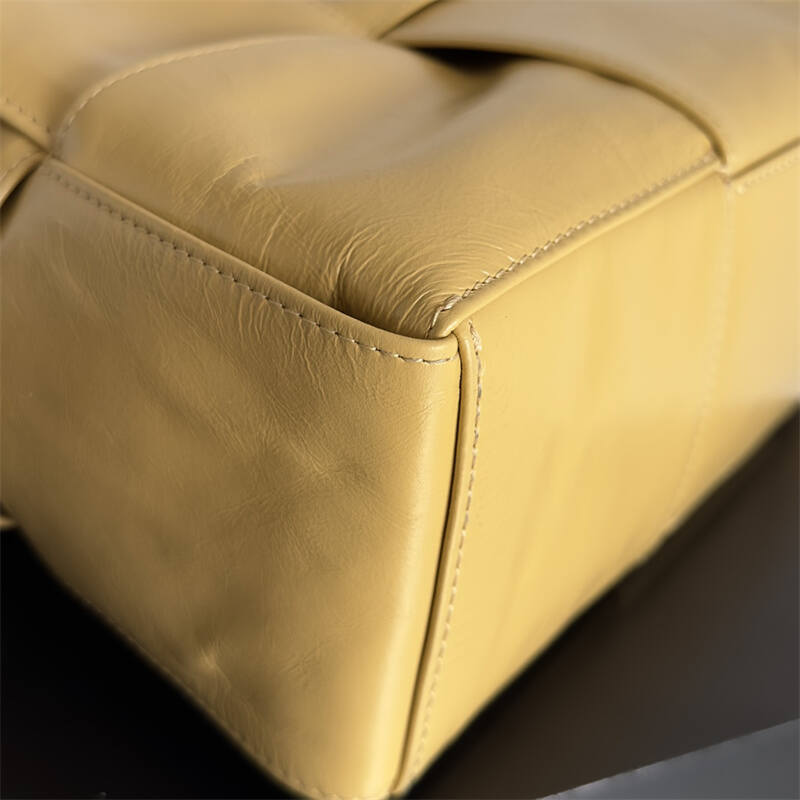 24120259_detail_5