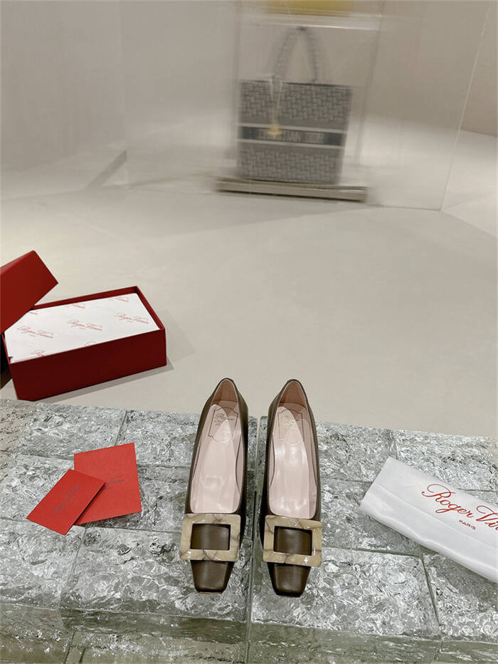 24121019_detail_0