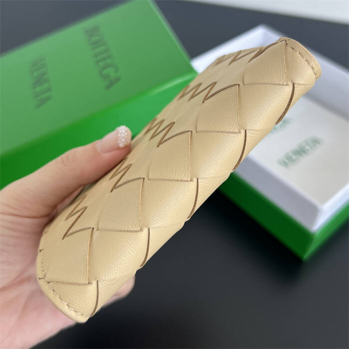 25031859_detail_3