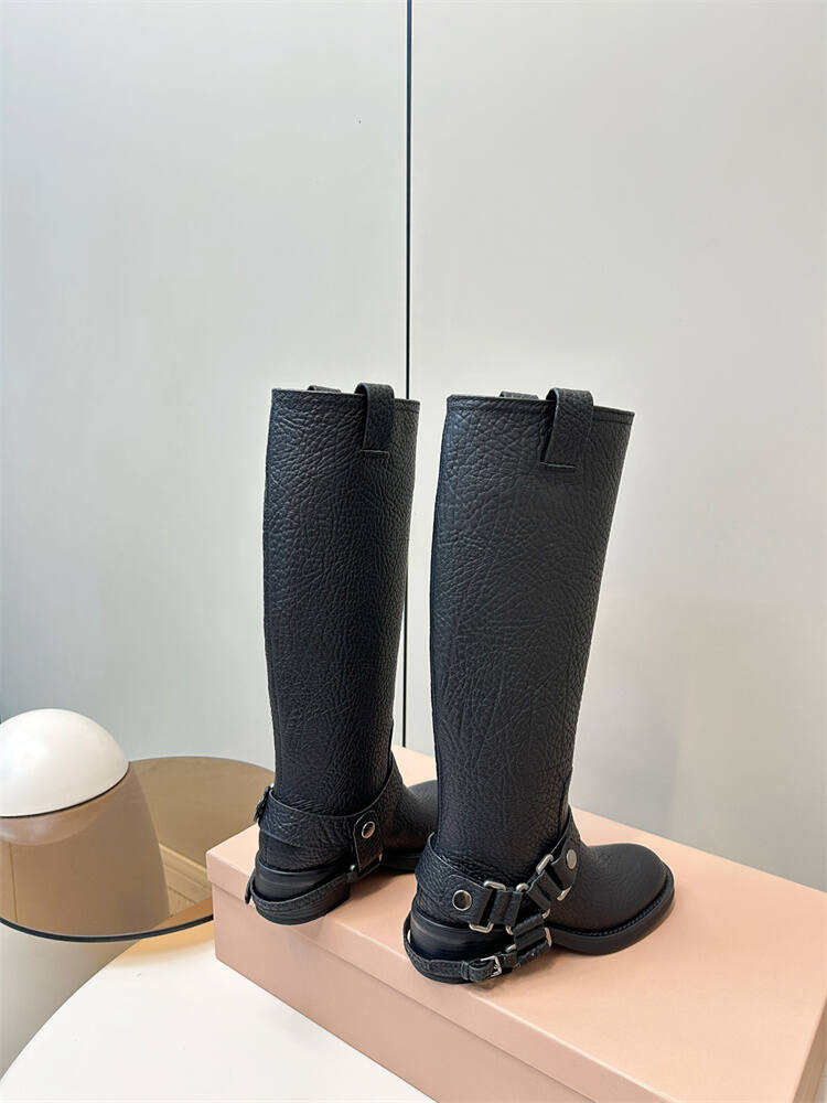 251023128_detail_3